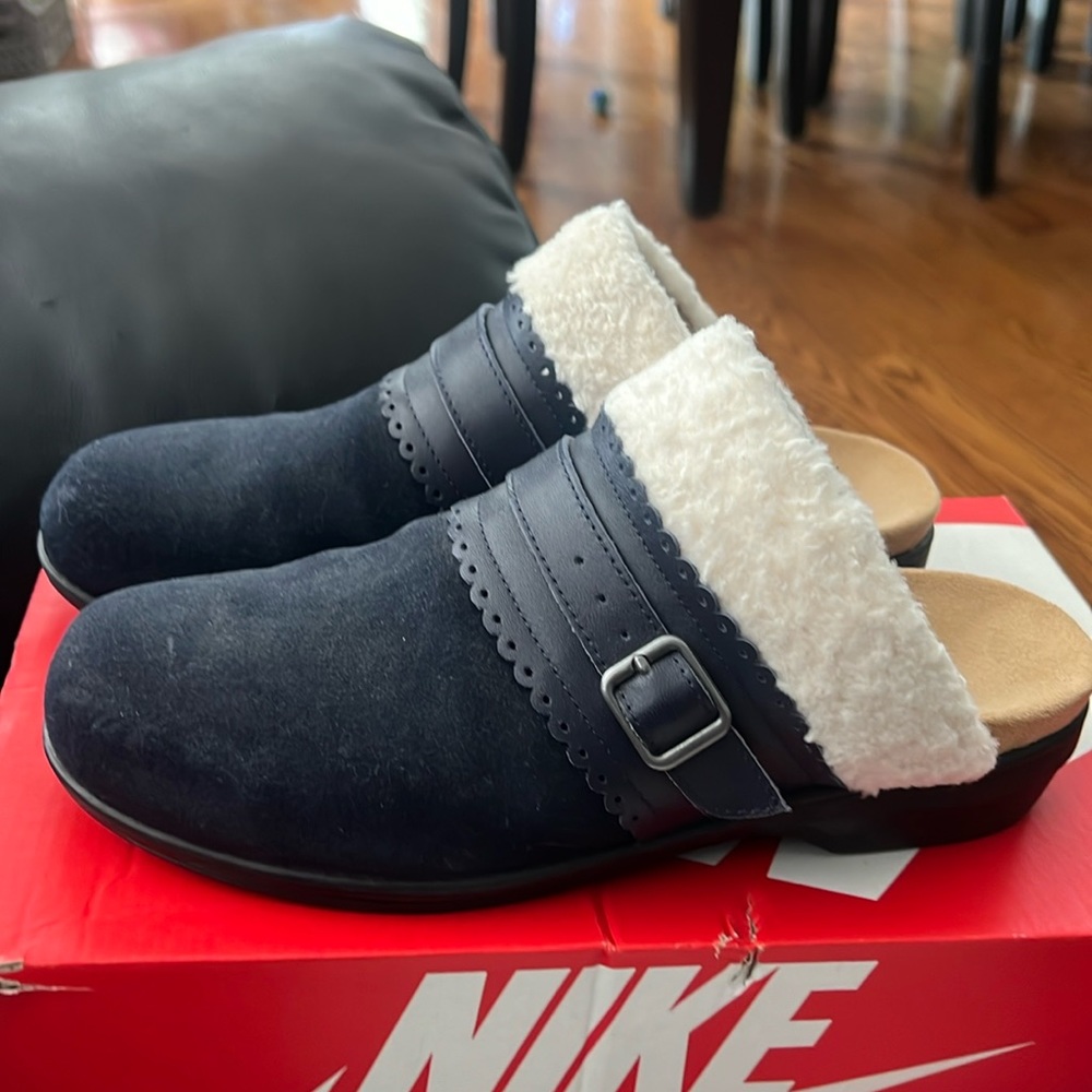 Spenco’s Nottingham Clog, Barely worn!!!